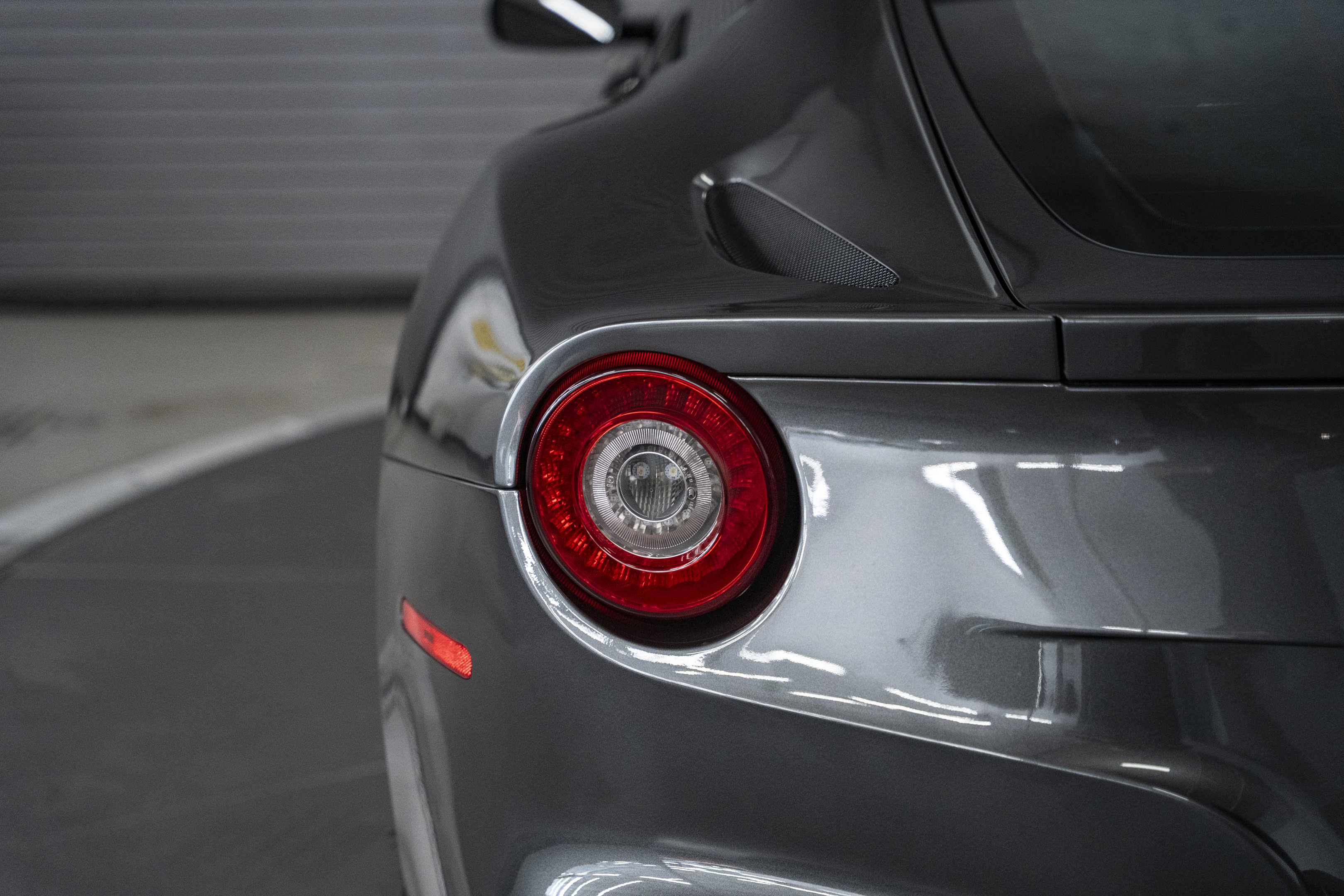 Used 2014 Ferrari F12 Berlinetta RWD image 13