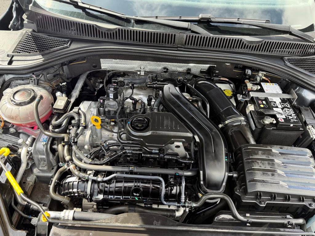 Used 2024 Volkswagen Jetta Sport image 14