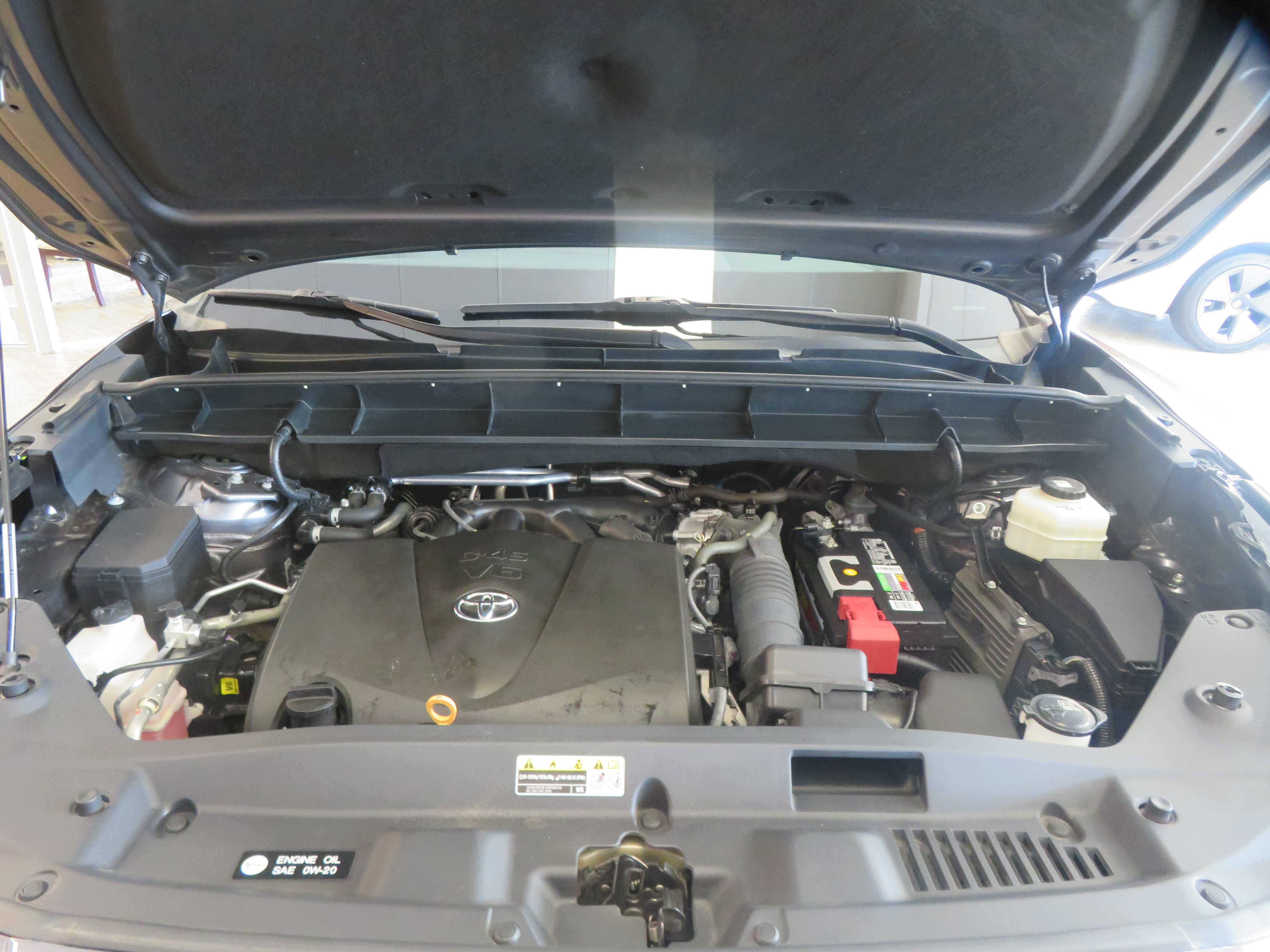 Used 2020 Toyota Highlander XLE FWD image 60