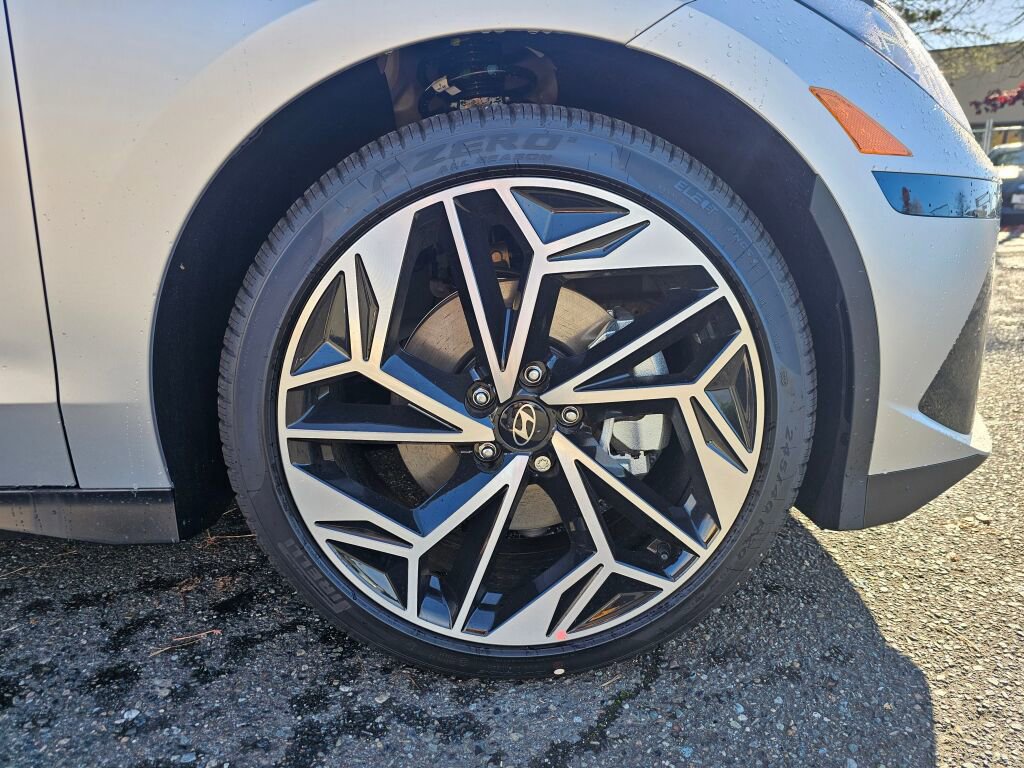 New 2025 Hyundai Ioniq 6 SEL image 9