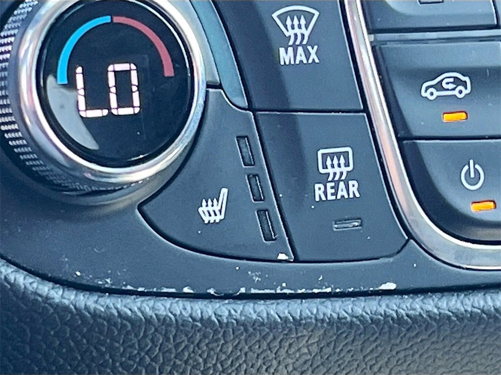 Used 2024 Chevrolet Equinox LT w/ LPO, Floor Liner Package image 20