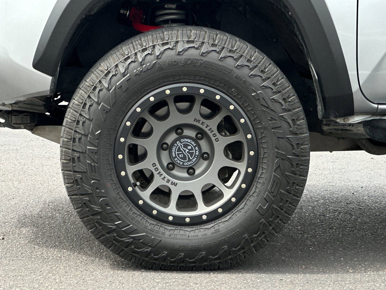 Used 2022 Toyota Tacoma TRD Off-Road w/ Technology Package AWD/4WD image 21
