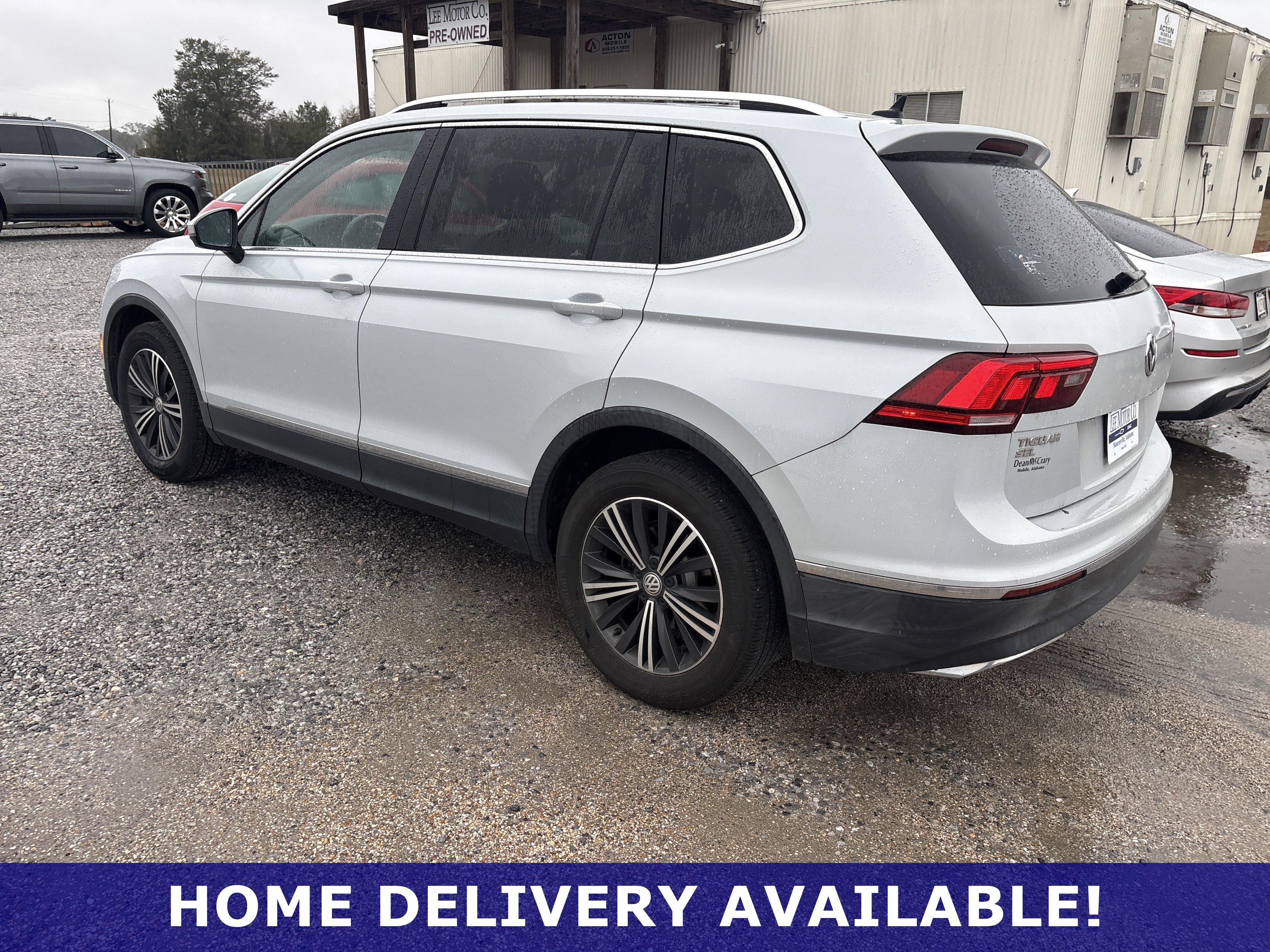 Used 2018 Volkswagen Tiguan SEL image 17