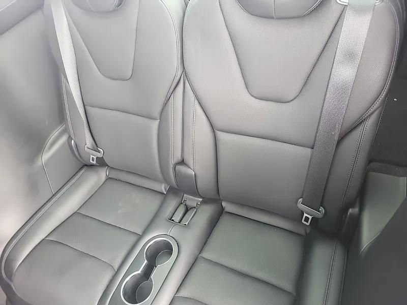 Used 2022 Tesla Model X Plaid image 10
