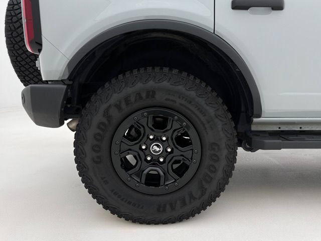 Used 2023 Ford Bronco Wildtrak AWD/4WD image 36
