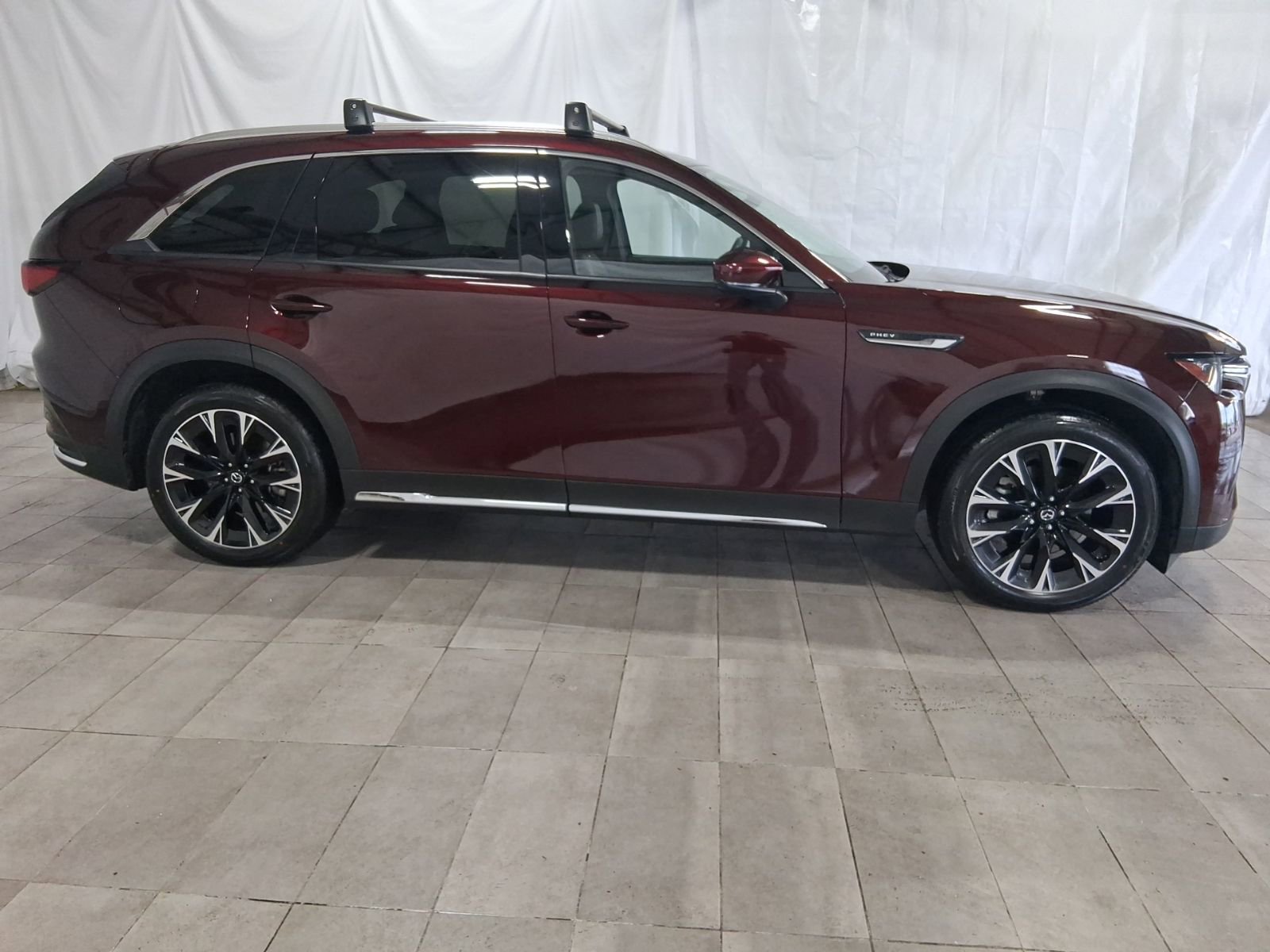 Certified 2024 MAZDA CX-90 Plug-In Hybrid w/ Premium Pkg image 4
