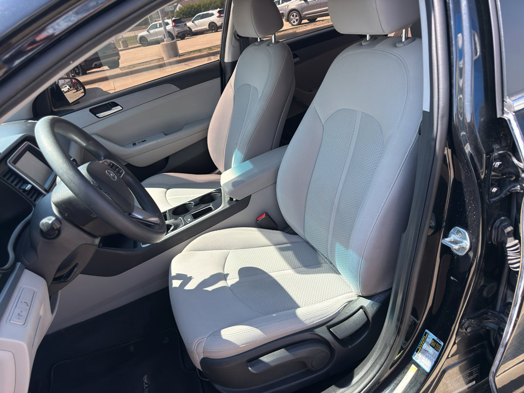 Used 2019 Hyundai Sonata SE image 10