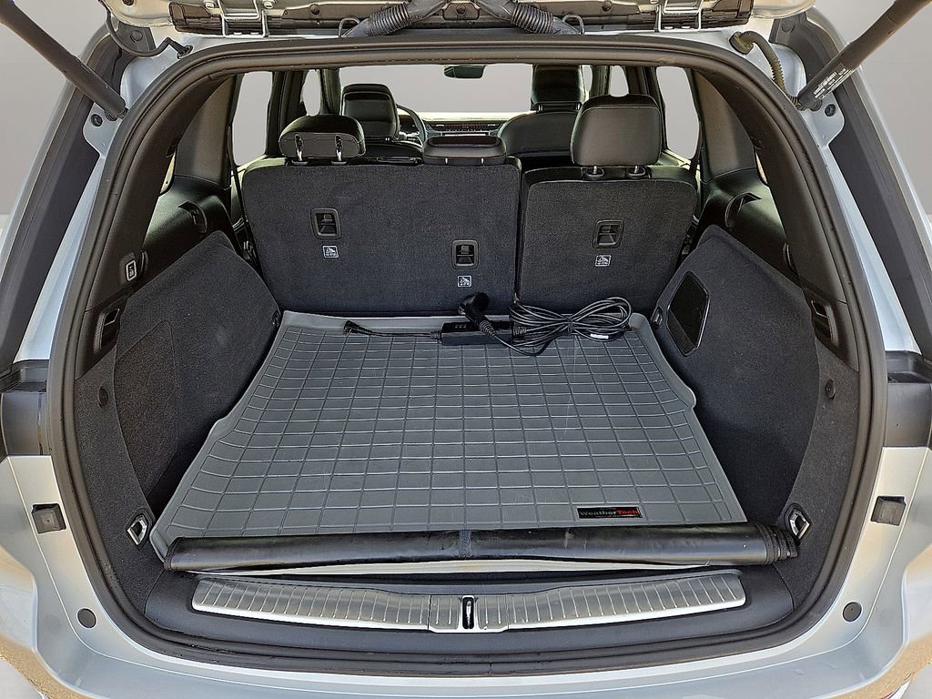 Used 2023 Jeep Grand Cherokee Overland w/ Luxury Tech Group IV image 16