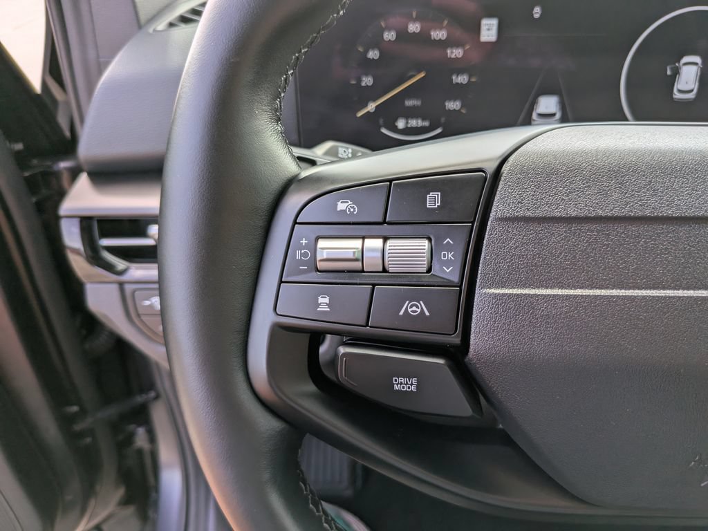 Certified 2026 Kia Sportage SX FWD image 32