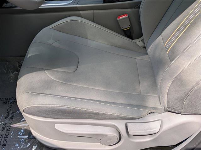 New 2026 Hyundai Elantra Sport image 4