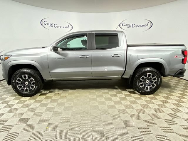 Certified 2023 Chevrolet Colorado Z71 w/ Z71 Convenience Package 2 AWD/4WD image 2