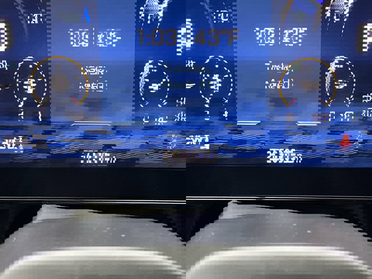 Certified 2025 Chevrolet Suburban Premier w/ Sun And Tow Package AWD/4WD image 18