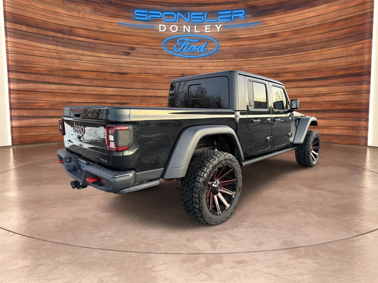 Used 2020 Jeep Gladiator Rubicon image 8