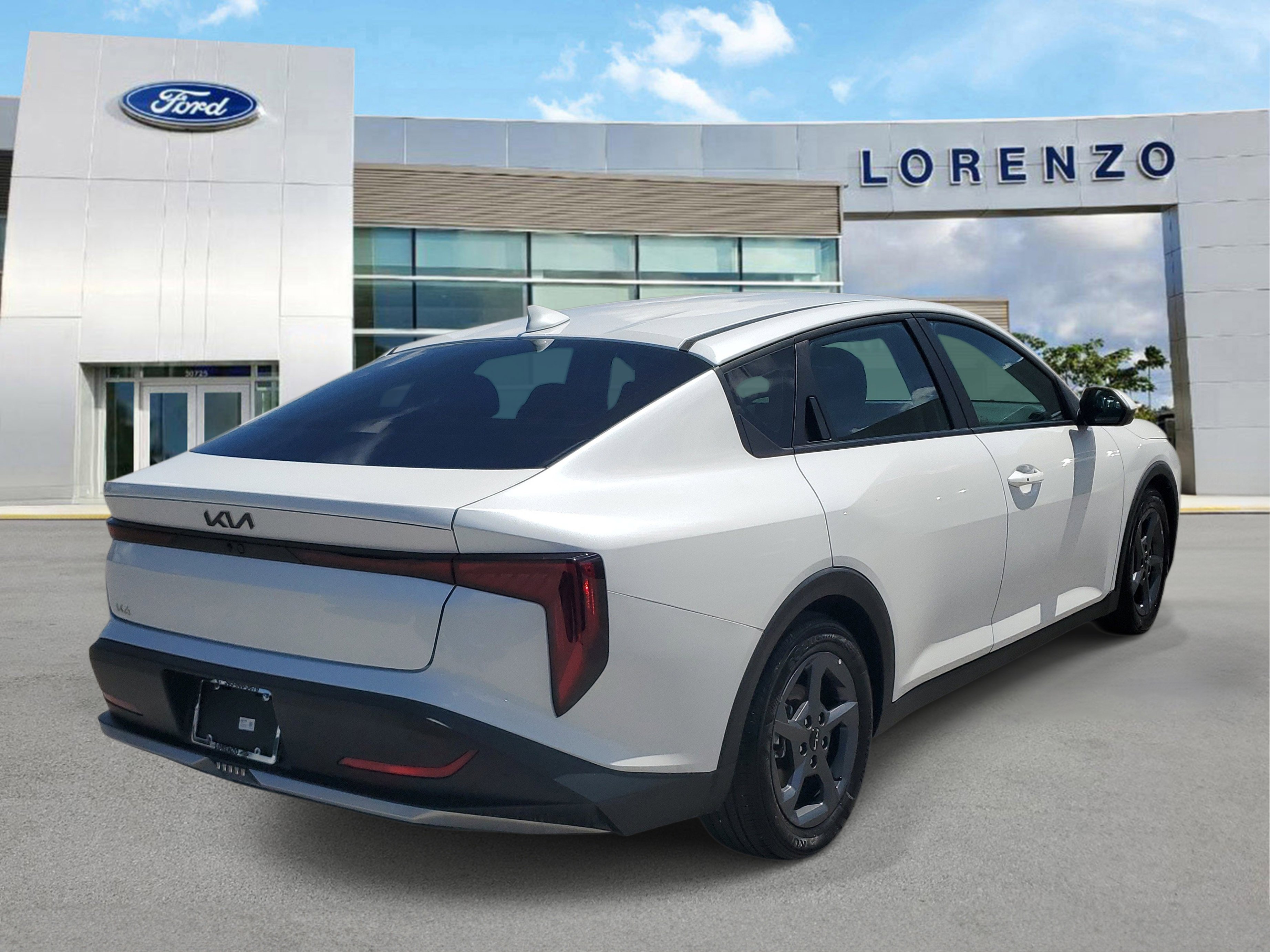 Used 2025 Kia K4 LXS image 5