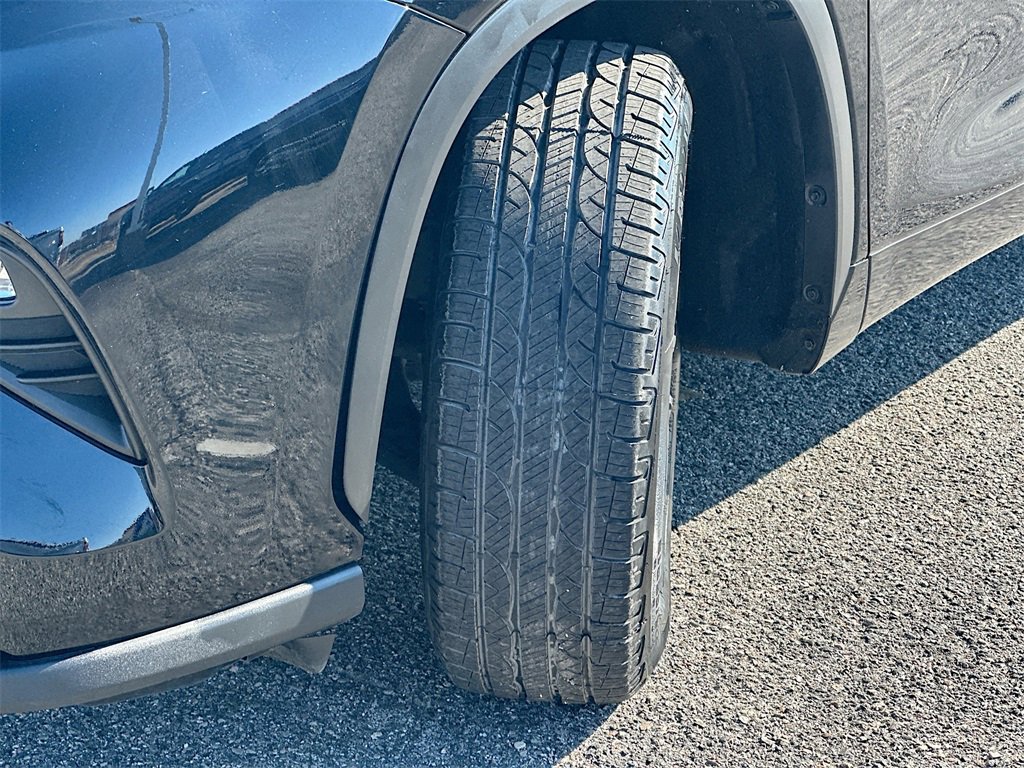 Used 2020 Toyota Highlander XLE image 25