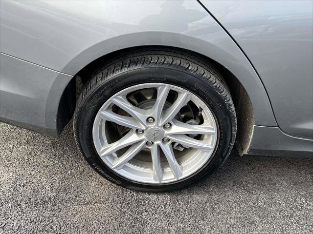 Used 2023 Cadillac CT4 Luxury w/ Sun And Sound Package image 7