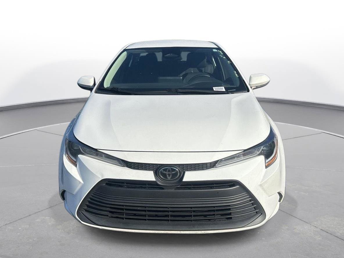 Used 2024 Toyota Corolla LE FWD image 3