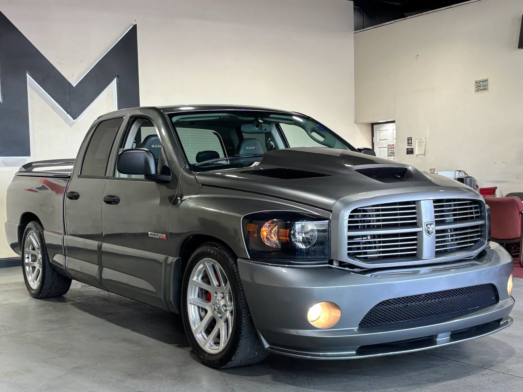 Used 2006 Dodge Ram 1500 Truck 2WD Quad Cab w/ Communication Pkg image 3
