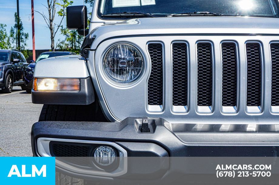 Used 2023 Jeep Wrangler Unlimited Sahara w/ Cold Weather Group AWD/4WD image 12