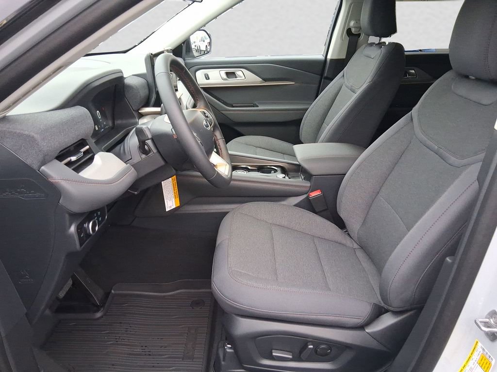 New 2026 Ford Explorer Active image 32