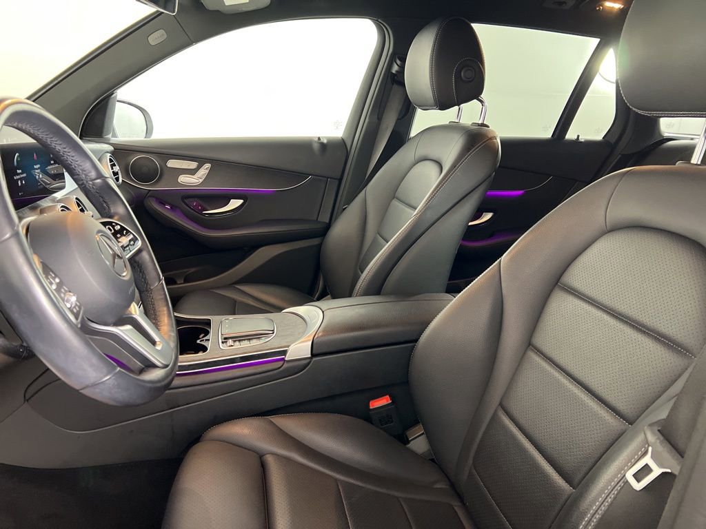 Used 2022 Mercedes-Benz GLC 300 4MATIC image 2