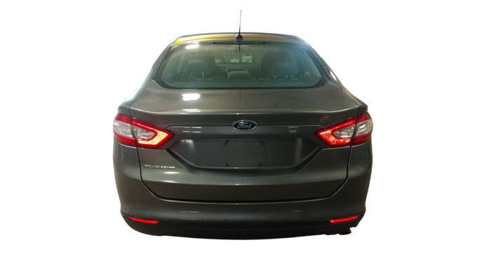Used 2014 Ford Fusion S FWD image 4