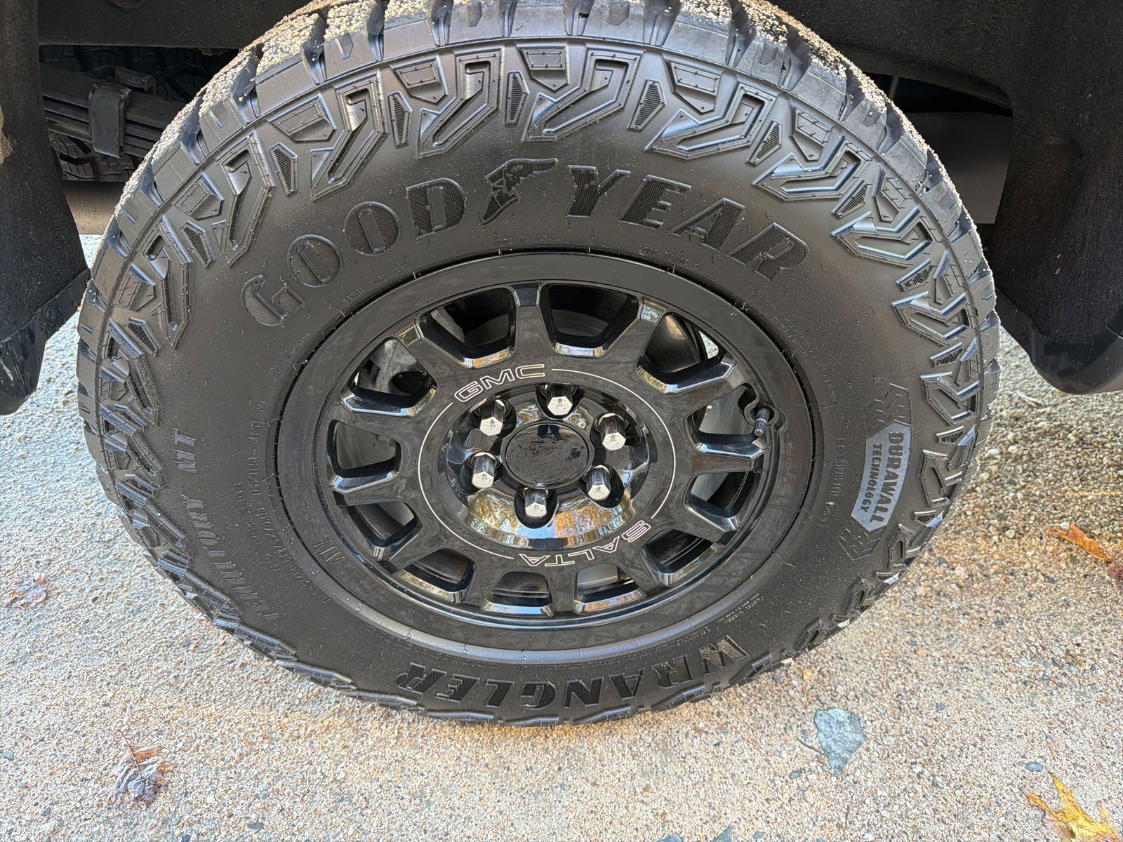 Used 2024 GMC Sierra 1500 AT4X w/ AT4X AEV Edition image 11