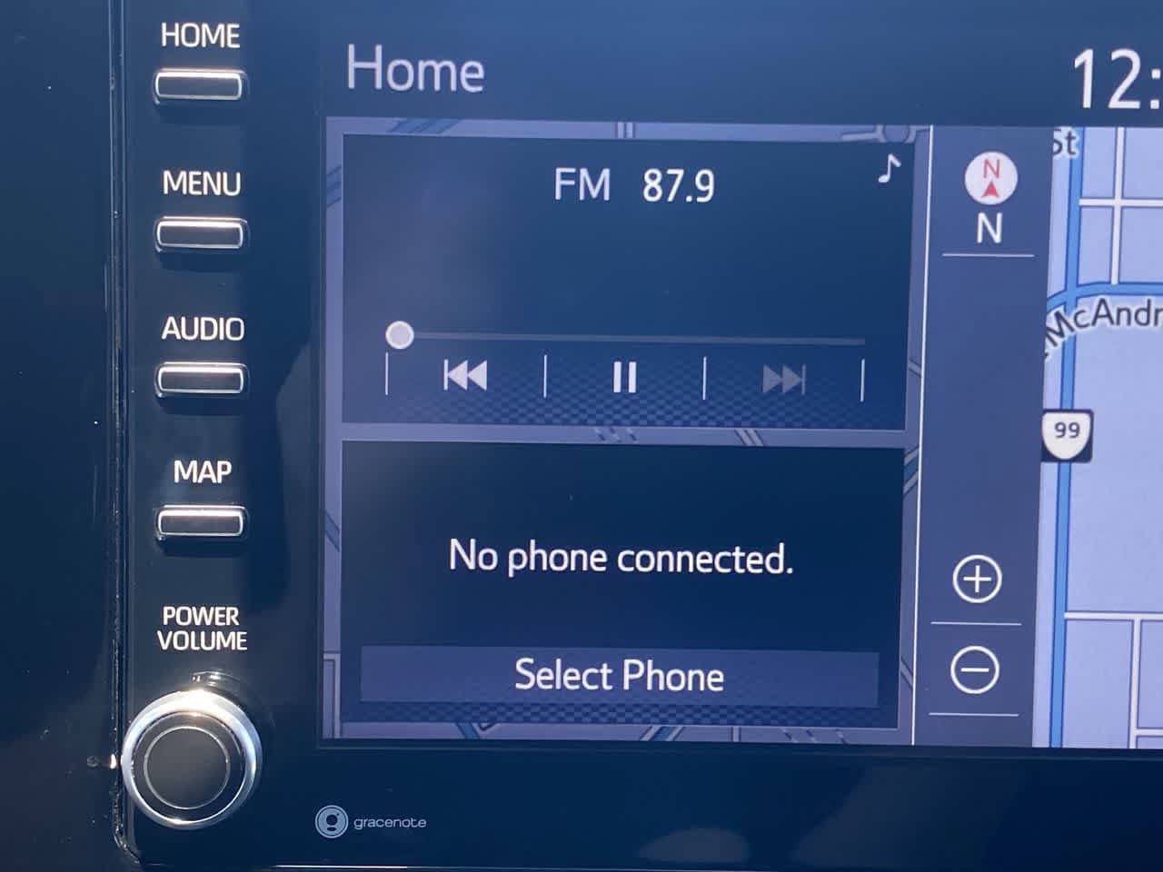 Used 2021 Toyota Highlander XLE AWD/4WD image 16
