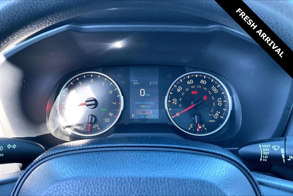 Used 2021 Toyota RAV4 XLE image 13