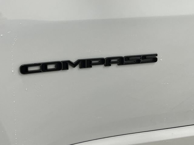 Used 2024 Jeep Compass Limited w/ High Altitude Package image 35