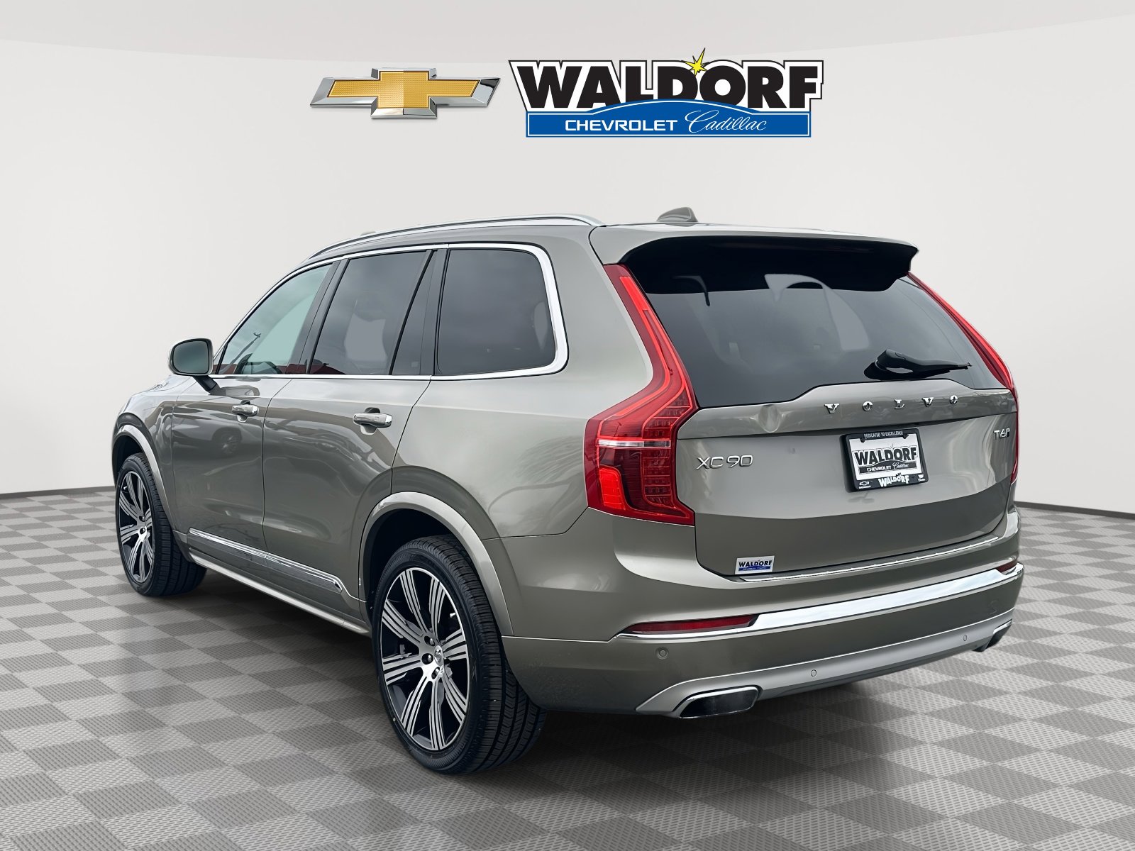 Used 2021 Volvo XC90 T6 Inscription w/ Climate Package image 4