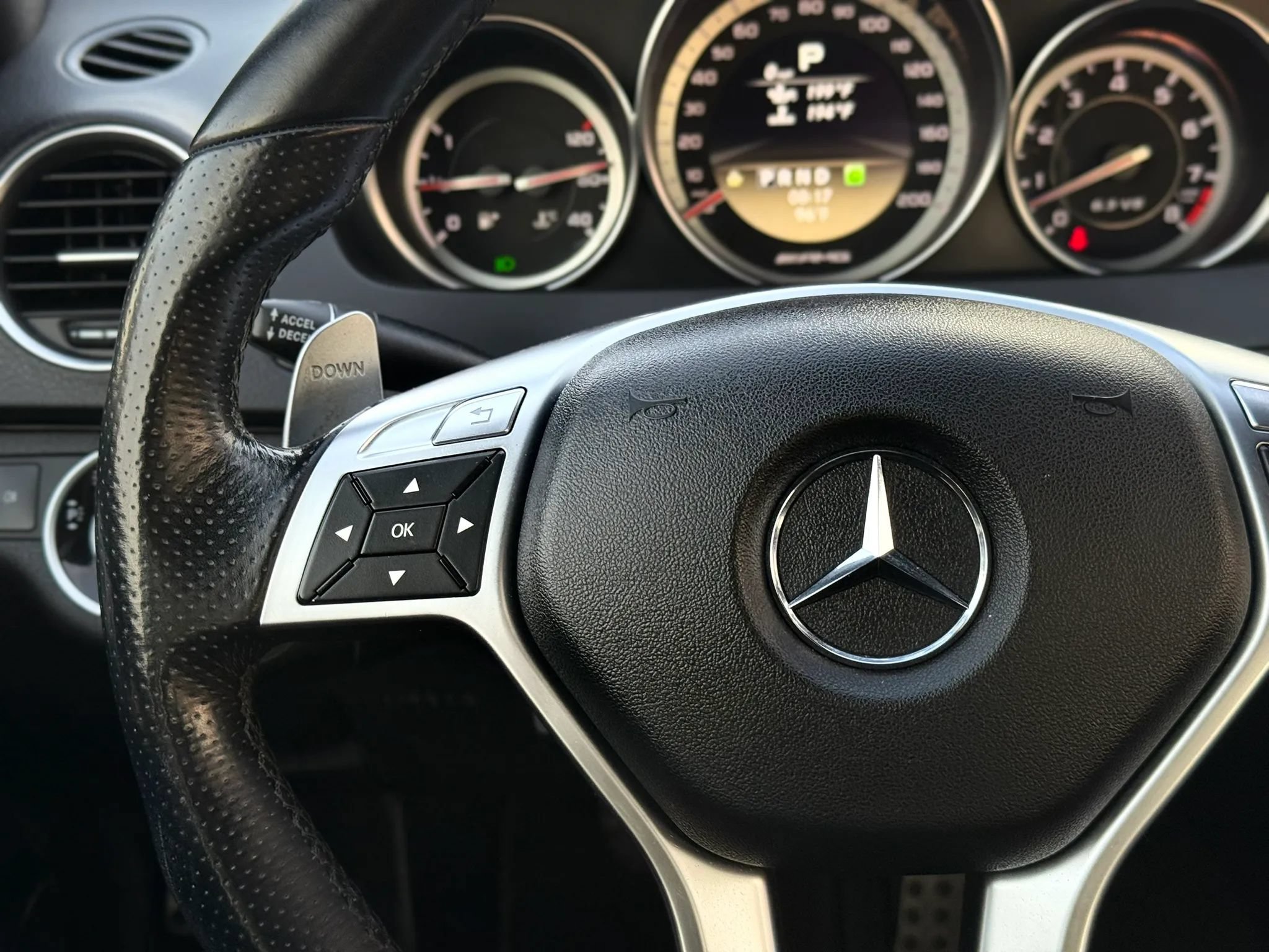 Used 2012 Mercedes-Benz C 63 AMG Sedan image 33