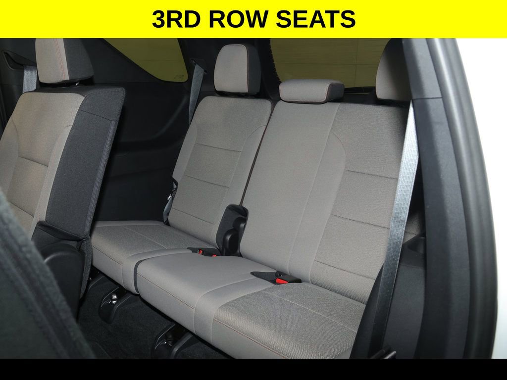 Used 2024 Chevrolet Traverse LT w/ Enhanced Driving Package image 14