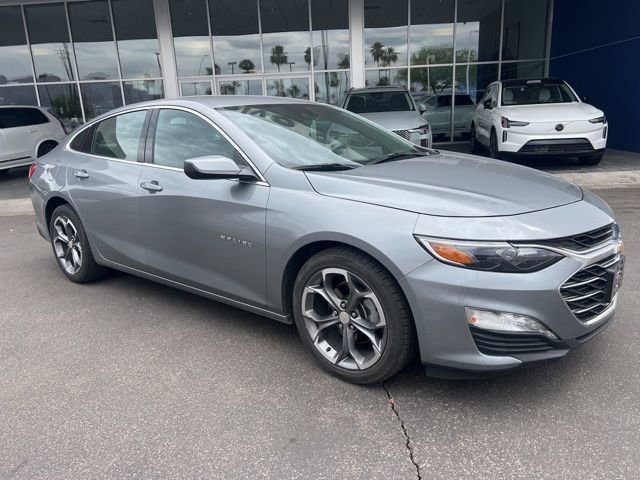 Used 2024 Chevrolet Malibu LT image 1