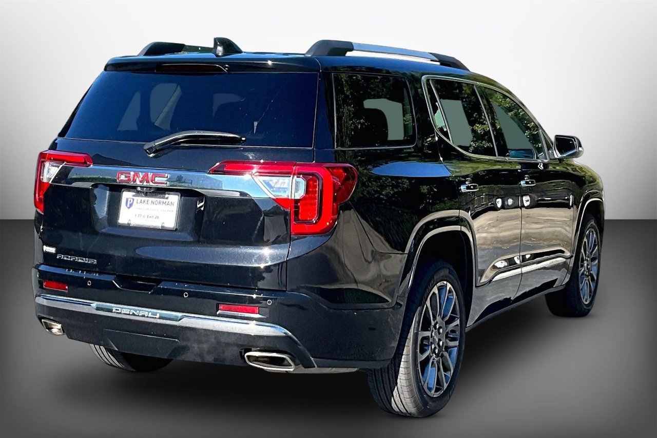 Used 2023 GMC Acadia Denali w/ Black Diamond Edition FWD image 8