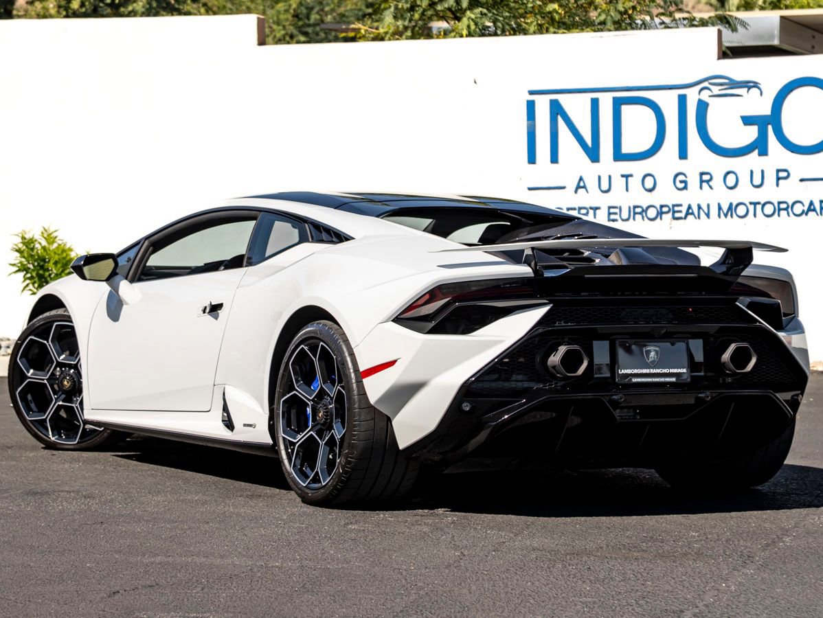 Used 2023 Lamborghini Huracan Tecnica image 9