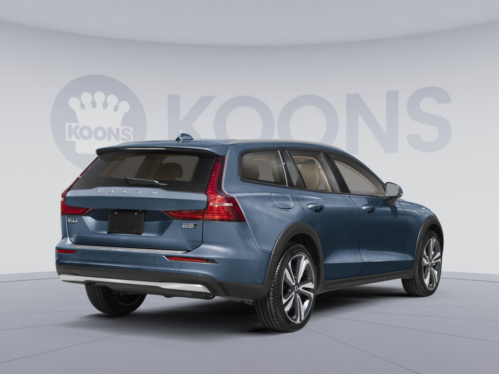 Used 2024 Volvo V60 B5 Cross Country Plus w/ Protection Package Premier image 2