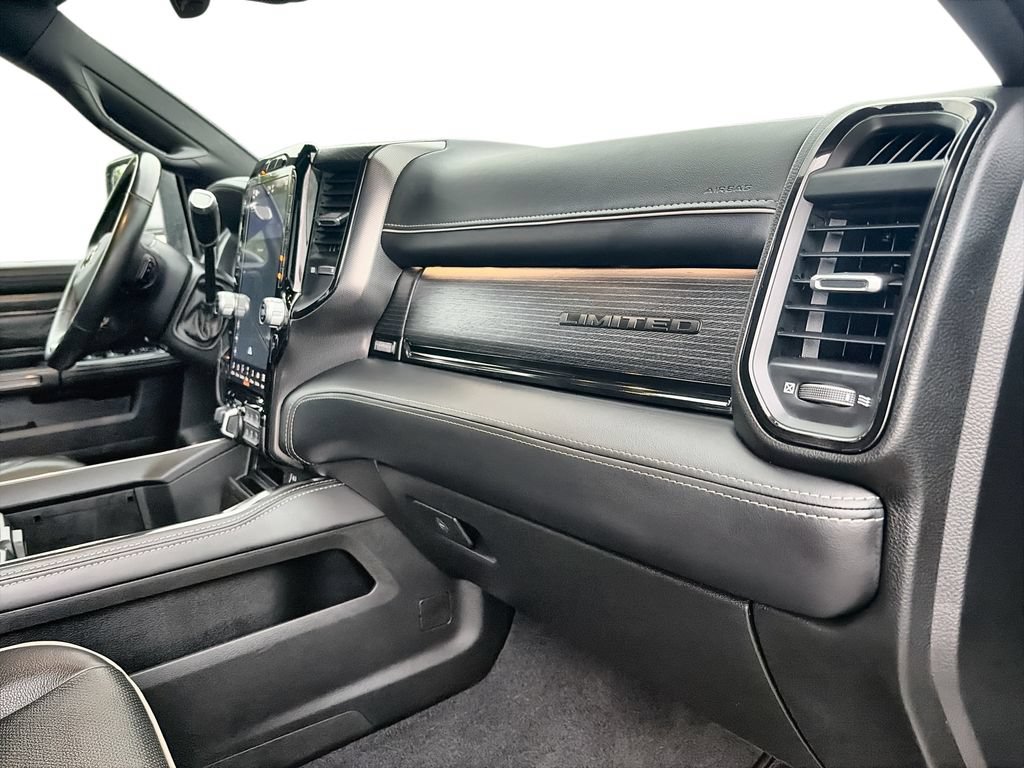 Used 2023 RAM 2500 Limited AWD/4WD image 30