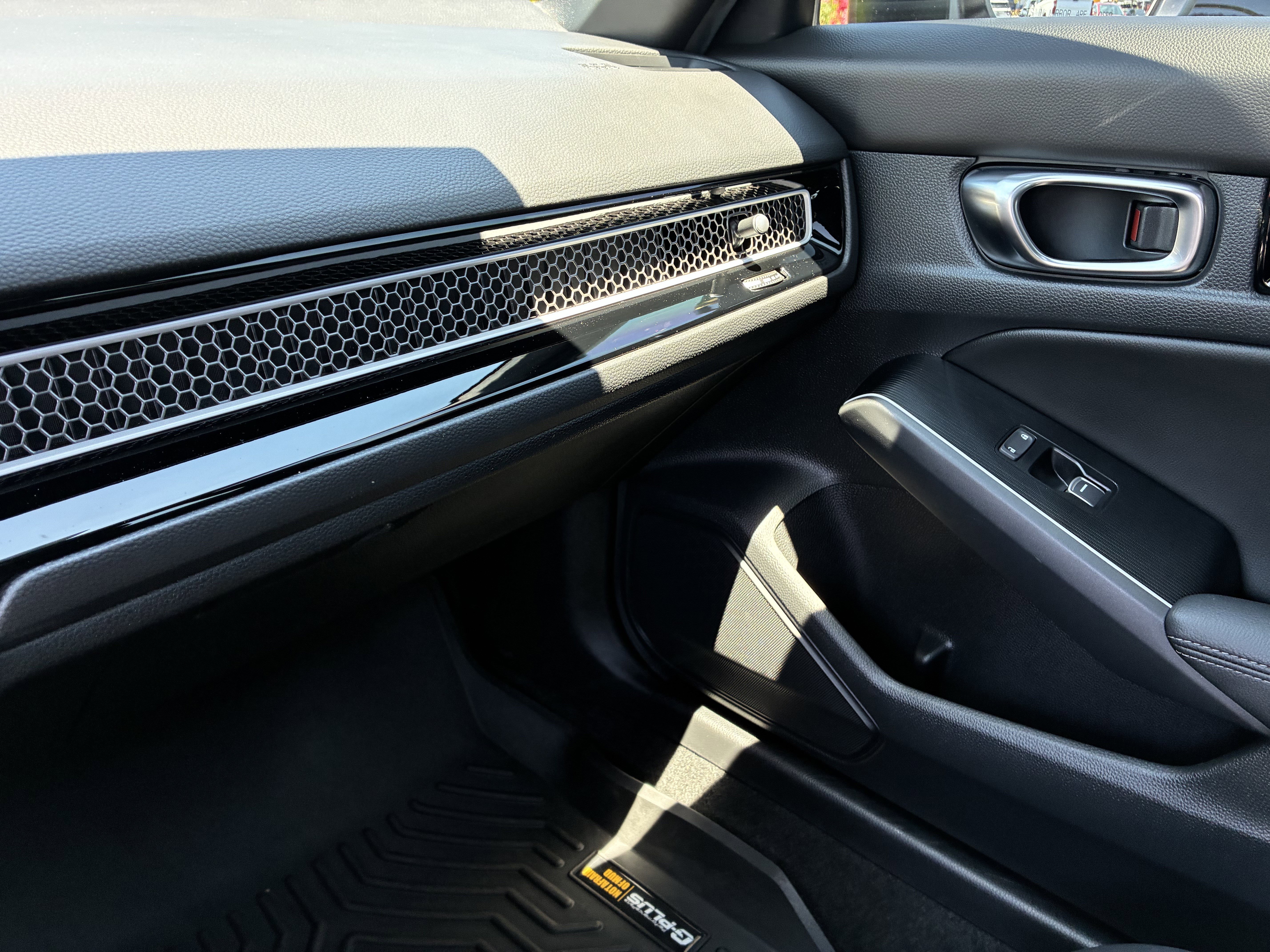 Used 2025 Honda Civic Sport Touring image 35