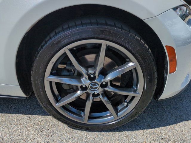 Used 2018 MAZDA MX-5 Miata RF Grand Touring image 10