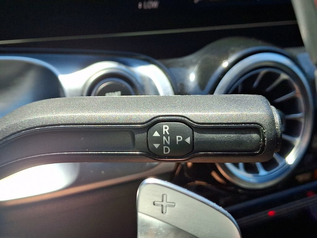 Used 2022 Mercedes-Benz GLB 250 image 17