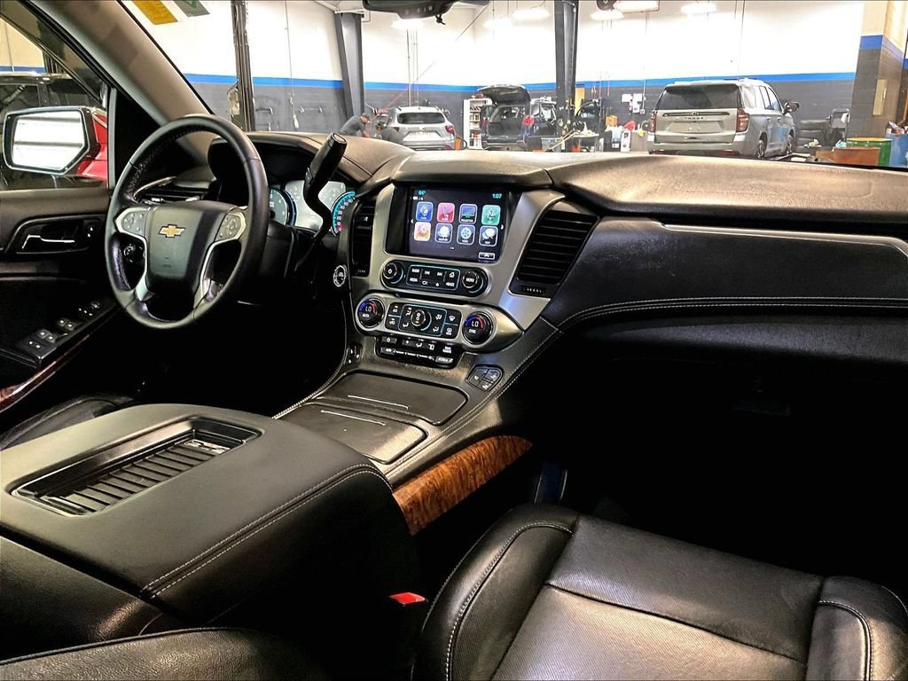 Used 2020 Chevrolet Tahoe Premier AWD/4WD image 14