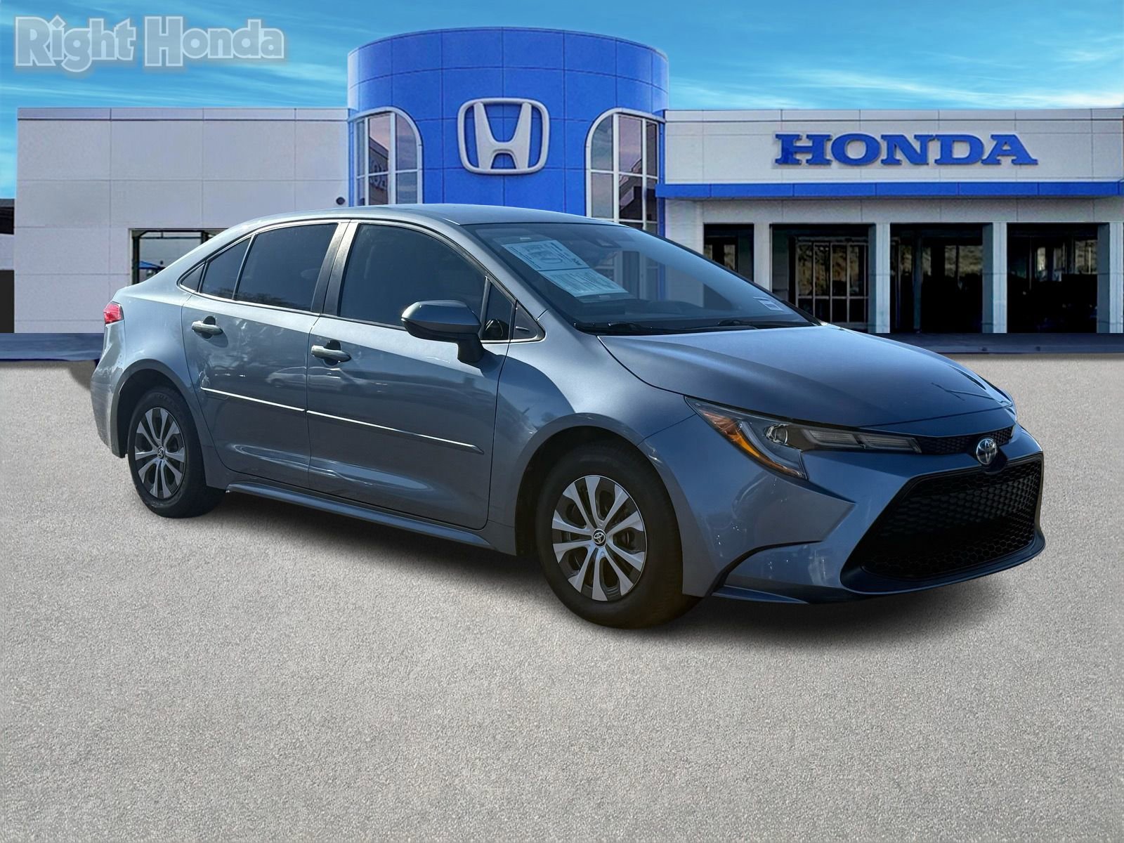 Used 2022 Toyota Corolla LE image 9