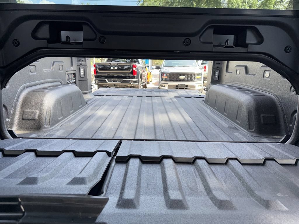 Used 2026 Chevrolet Silverado EV Trail Boss AWD/4WD image 72