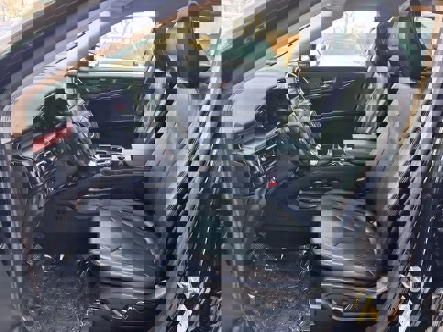 Used 2023 Lincoln Nautilus Reserve image 24