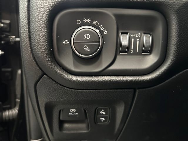 Used 2026 RAM 1500 Laramie w/ Night Edition image 31