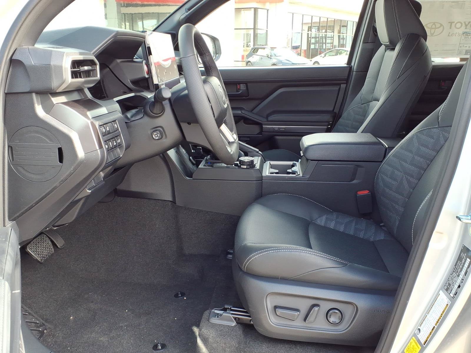 Used 2026 Toyota 4Runner TRD Off-Road Premium AWD/4WD image 15