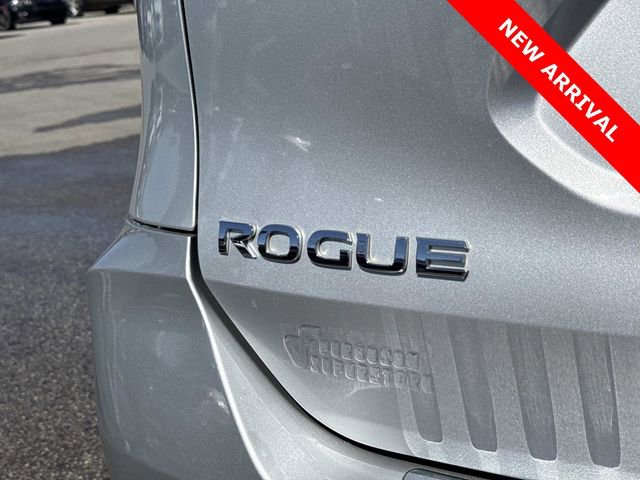 Used 2020 Nissan Rogue SV image 6
