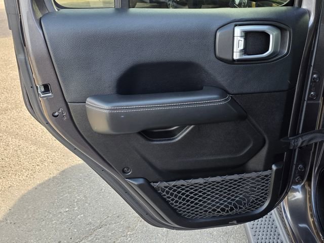 Used 2019 Jeep Wrangler Unlimited Sahara AWD/4WD image 23