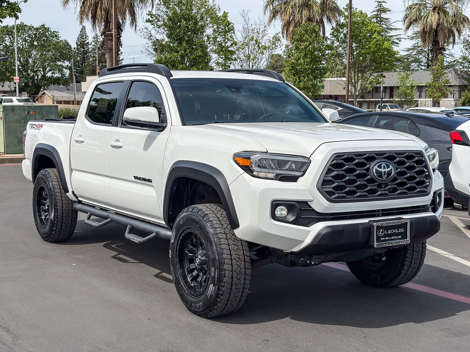 Used 2021 Toyota Tacoma TRD Off-Road w/ TRD Premium Off Road Package AWD/4WD image 5